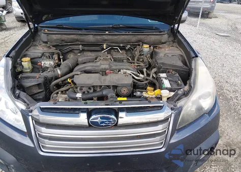 2014 Subaru Outback 2.5I Limited z USA, uszkodzony, nr VIN 4S4BRBPC8E3240845